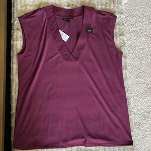 NWT banana republic short sleeve v-neck blouse.
